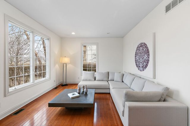 295 Larking Avenue, Dekalb, IL 60115