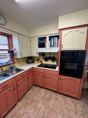 546 FRANK Street, Council Bluffs, IA 51503