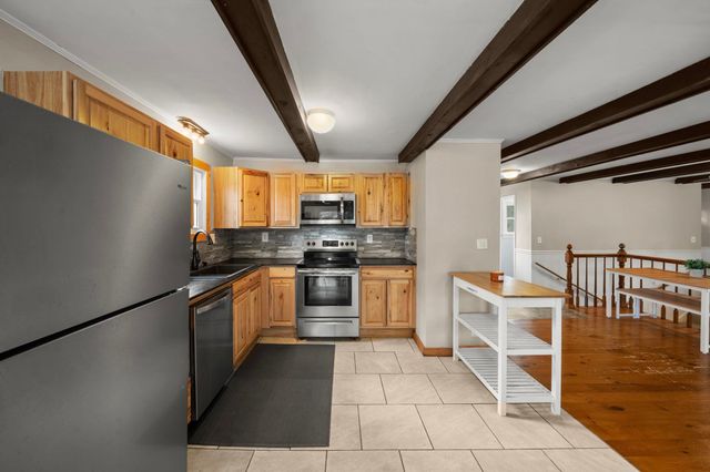 543 Long Shores Drive, Barrington, NH 03825