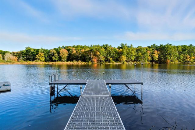 543 Long Shores Drive, Barrington, NH 03825