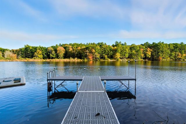 543 Long Shores Drive, Barrington, NH 03825