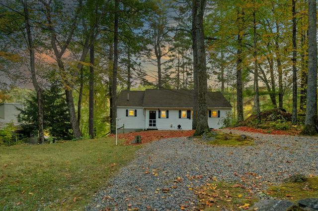 543 Long Shores Drive, Barrington, NH 03825