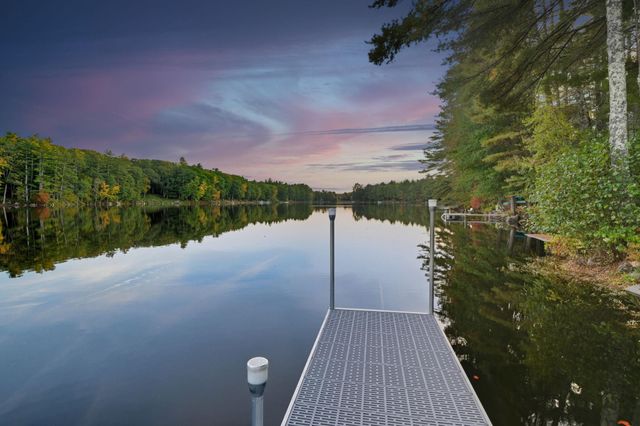 543 Long Shores Drive, Barrington, NH 03825