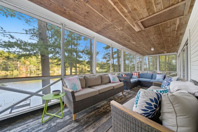 543 Long Shores Drive, Barrington, NH 03825