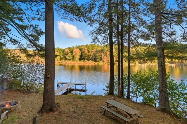 543 Long Shores Drive, Barrington, NH 03825
