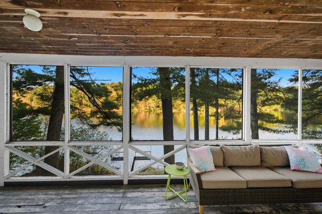 543 Long Shores Drive, Barrington, NH 03825