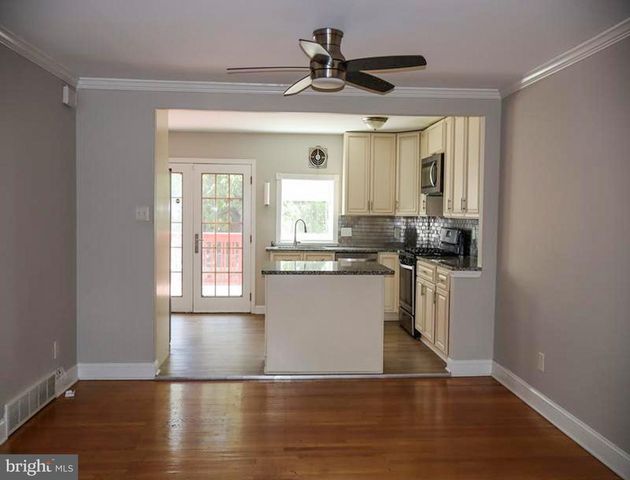 3689 N HEREFORD LN, Philadelphia, PA 19114