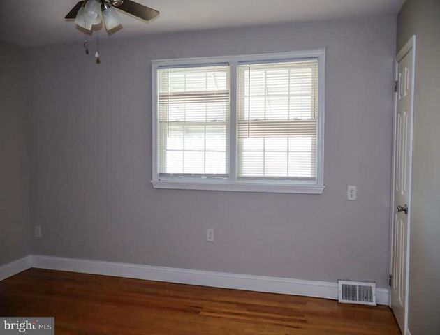 3689 N HEREFORD LN, Philadelphia, PA 19114
