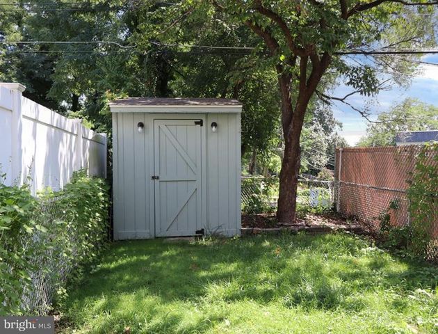 3689 N HEREFORD LN, Philadelphia, PA 19114