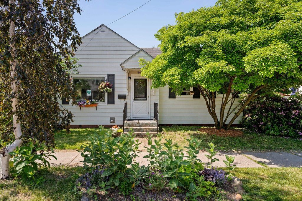 15 Oak Street, Burlington, VT 05401