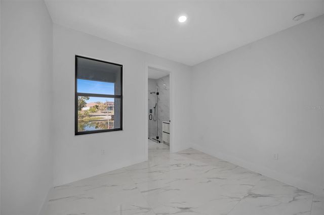 1426 NE 6TH AVENUE, Cape Coral, FL 33909
