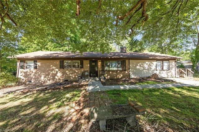 4206 Barrett Drive, Archdale, NC 27263