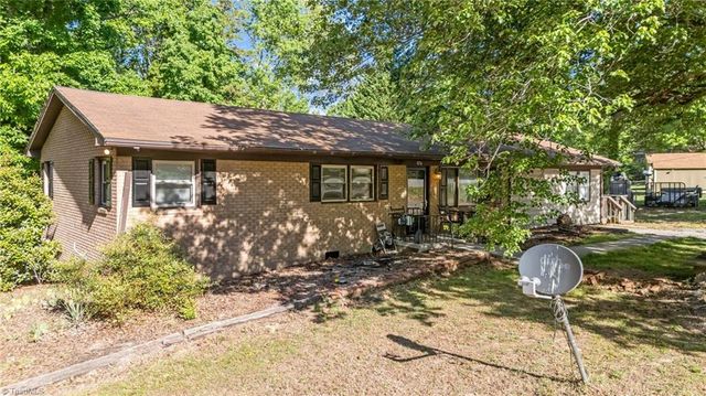 4206 Barrett Drive, Archdale, NC 27263