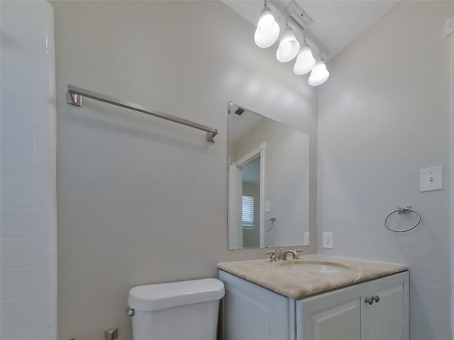 6128 Silver Leaf Drive, League City, TX 77573