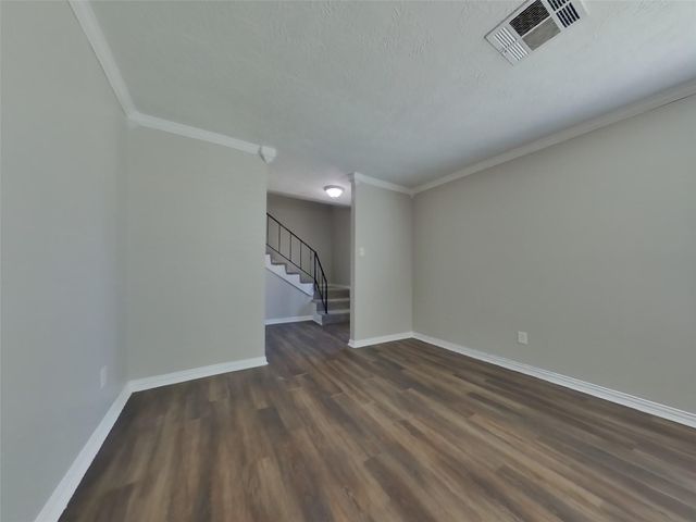 6128 Silver Leaf Drive, League City, TX 77573