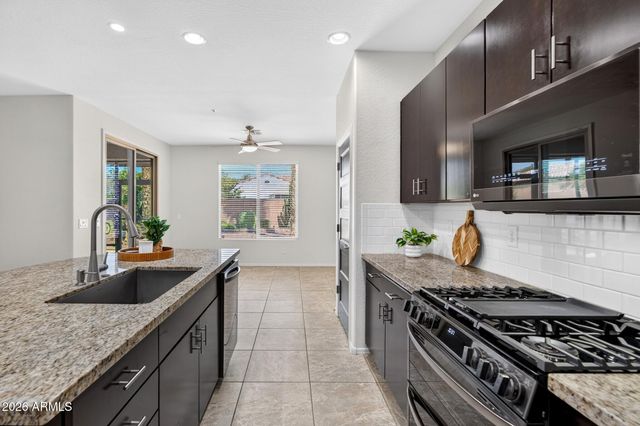 14904 W LUNA Circle, Litchfield Park, AZ 85340