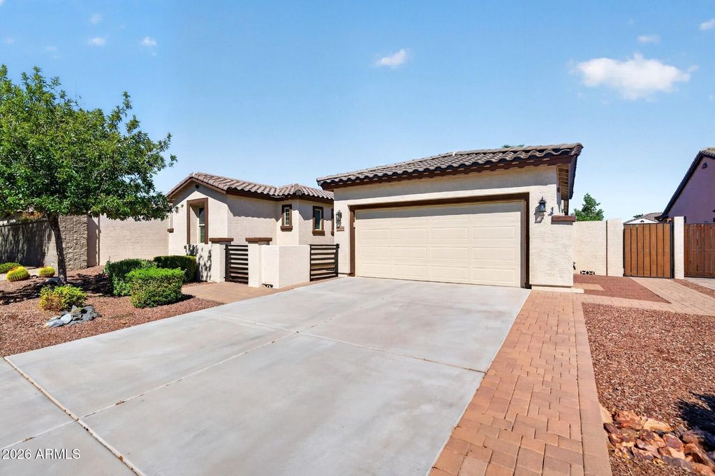 14904 W LUNA Circle, Litchfield Park, AZ 85340 — photo 2