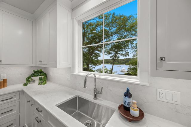 640 Poponessett Road, Cotuit, MA 02635