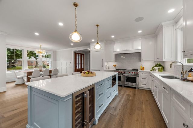 640 Poponessett Road, Cotuit, MA 02635