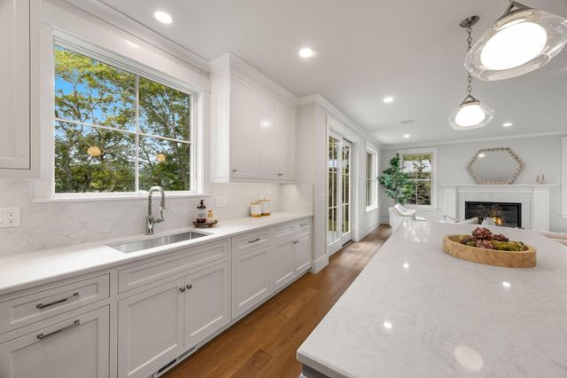 640 Poponessett Road, Cotuit, MA 02635