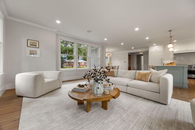 640 Poponessett Road, Cotuit, MA 02635
