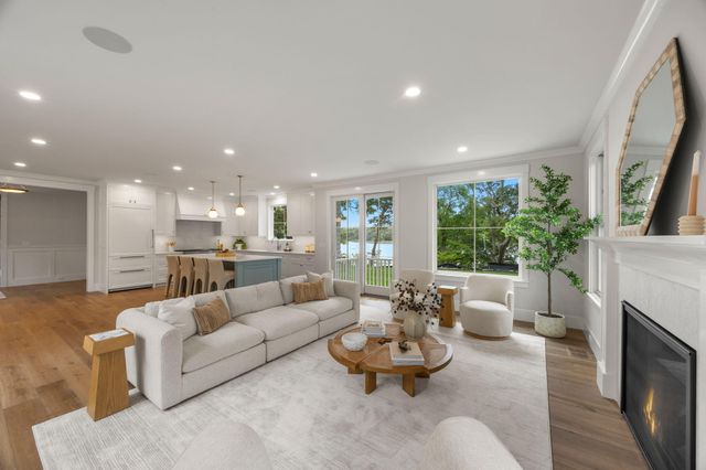 640 Poponessett Road, Cotuit, MA 02635