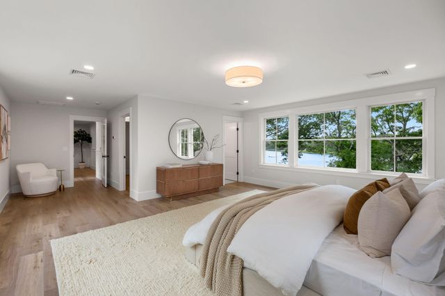 640 Poponessett Road, Cotuit, MA 02635
