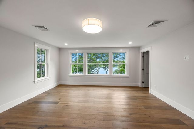 640 Poponessett Road, Cotuit, MA 02635