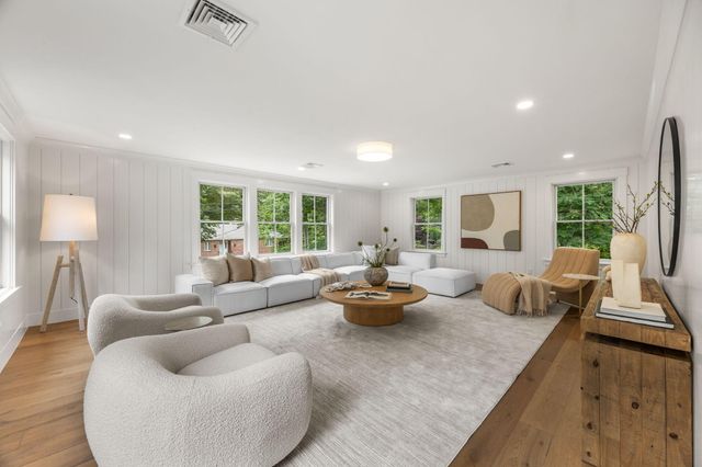 640 Poponessett Road, Cotuit, MA 02635