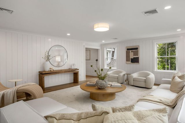 640 Poponessett Road, Cotuit, MA 02635