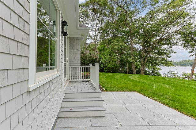 640 Poponessett Road, Cotuit, MA 02635