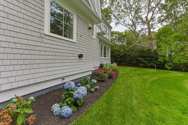 640 Poponessett Road, Cotuit, MA 02635