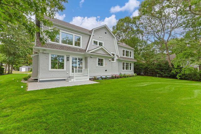 640 Poponessett Road, Cotuit, MA 02635