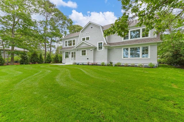 640 Poponessett Road, Cotuit, MA 02635