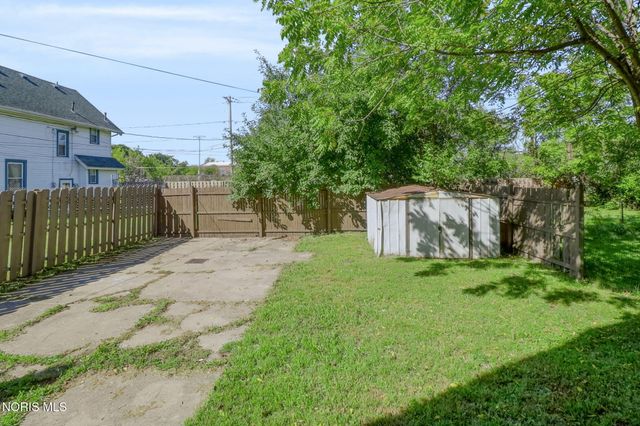 2421 Fulton Street, Toledo, OH 43620
