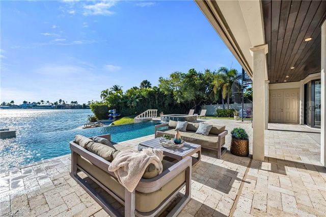 4804 Pelican BLVD, Cape Coral, FL 33914