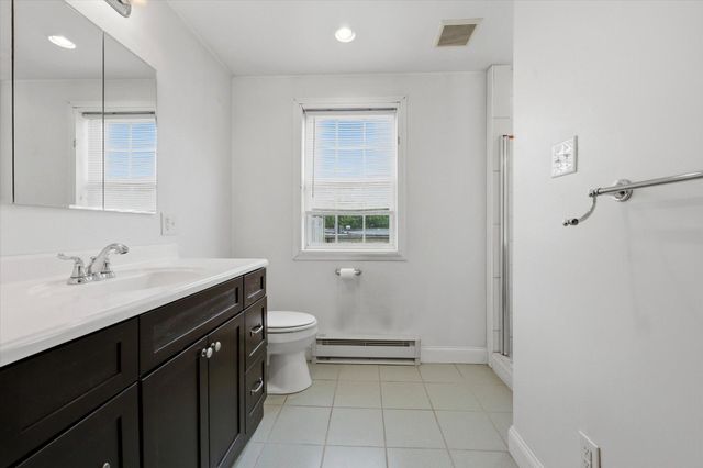 104 MAPLE ST, Conshohocken, PA 19428