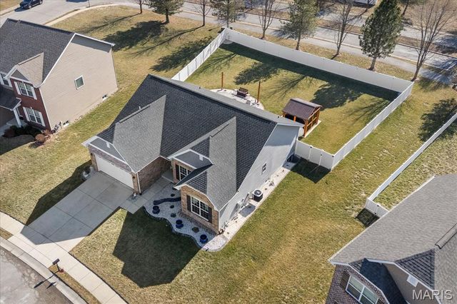 225 Kenley Court, Belleville, IL 62220