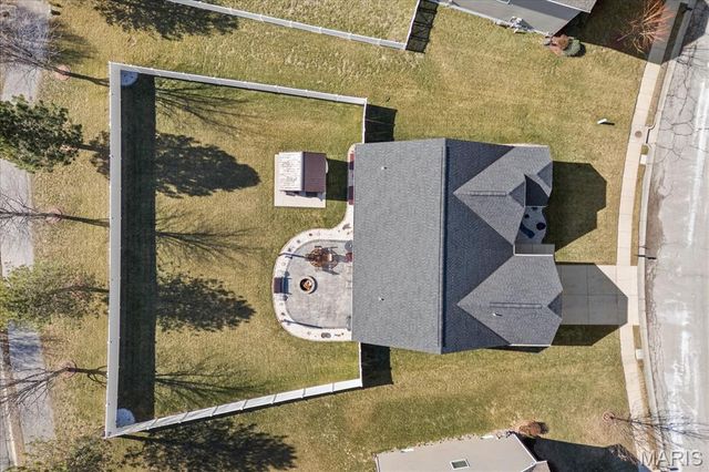 225 Kenley Court, Belleville, IL 62220