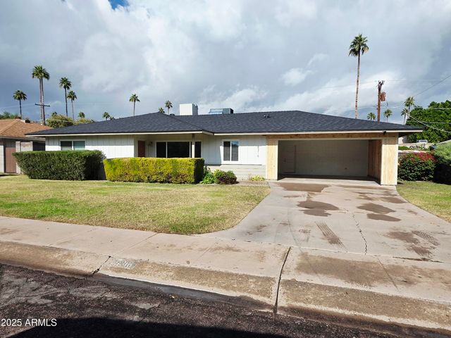 8316 E EDGEMONT Avenue, Scottsdale, AZ 85257