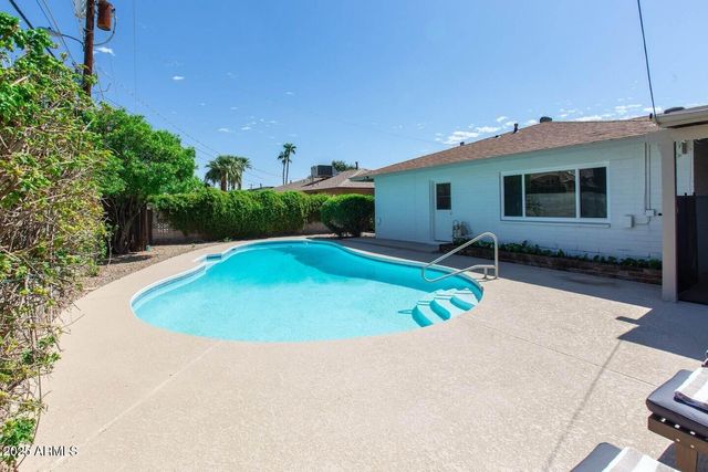 8316 E EDGEMONT Avenue, Scottsdale, AZ 85257