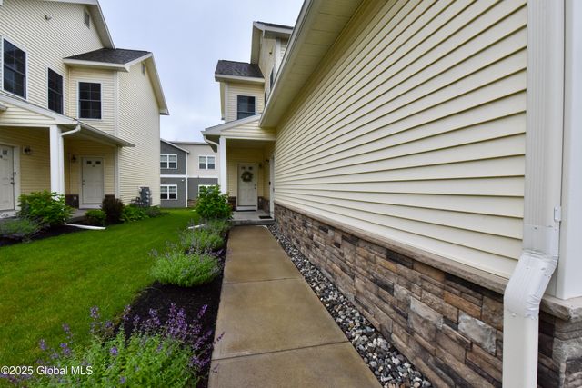 16 Anthony Place, Ballston, NY 12020