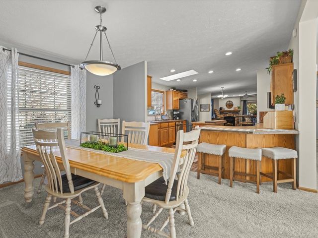 5644 Buttercup Lane, Machesney Park, IL 61115