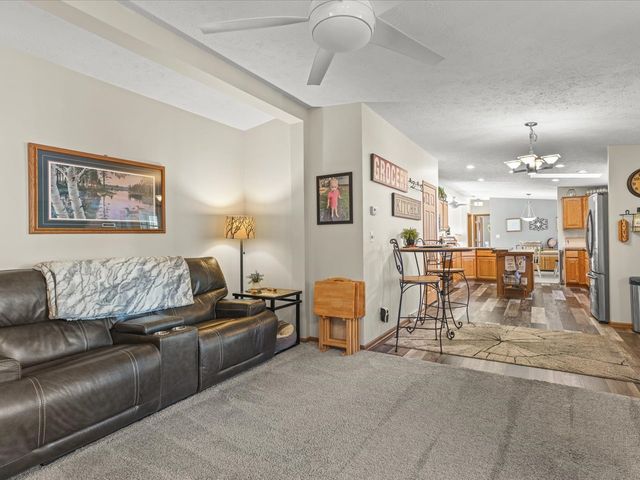 5644 Buttercup Lane, Machesney Park, IL 61115