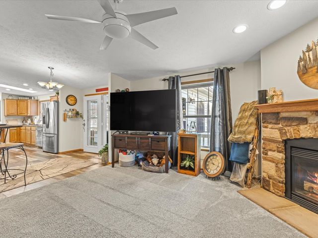 5644 Buttercup Lane, Machesney Park, IL 61115