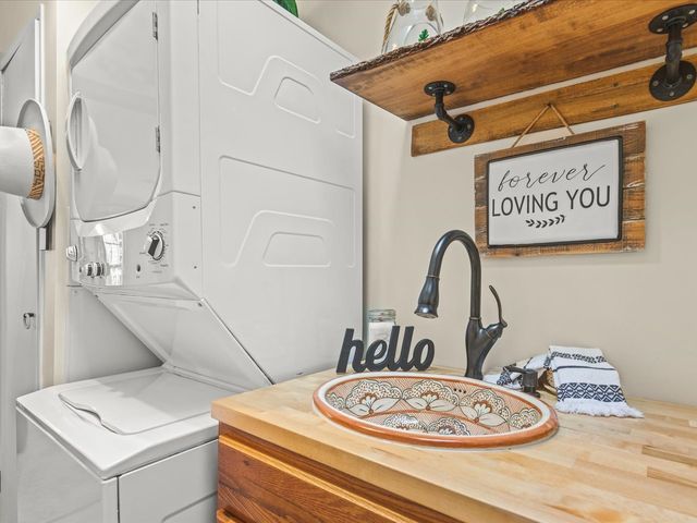 5644 Buttercup Lane, Machesney Park, IL 61115