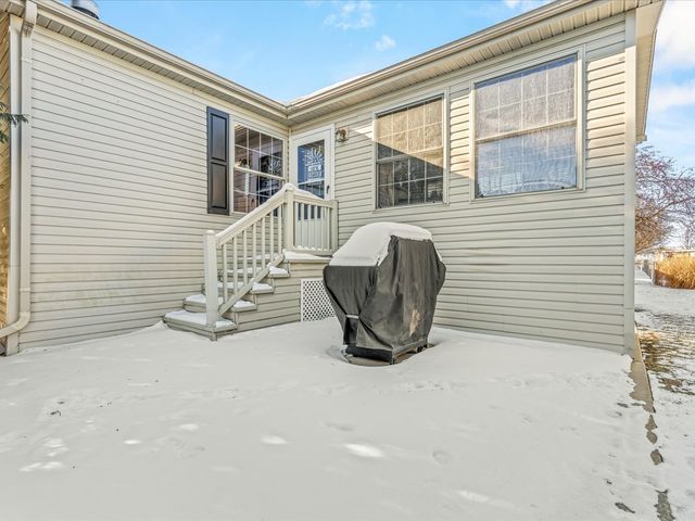 5644 Buttercup Lane, Machesney Park, IL 61115