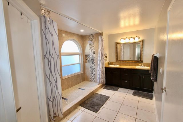 12618 RINGWOOD AVENUE, Orlando, FL 32837