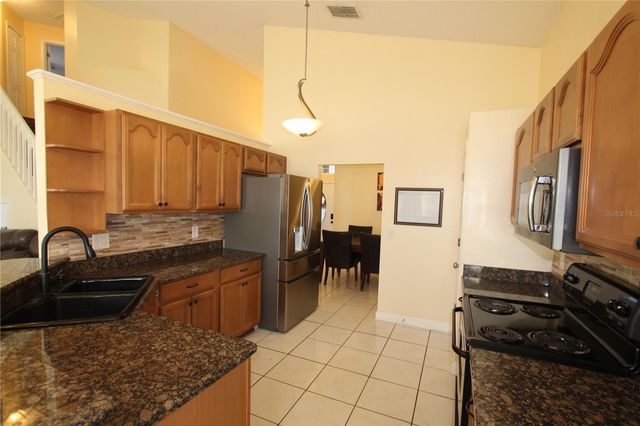 12618 RINGWOOD AVENUE, Orlando, FL 32837