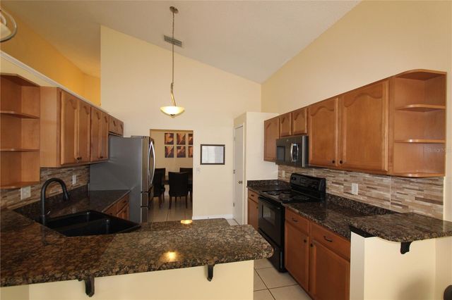 12618 RINGWOOD AVENUE, Orlando, FL 32837